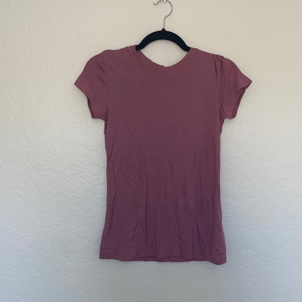 Vince never worn t shirt size XS